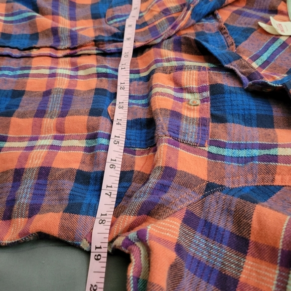 Mossimo | Y2K Red/Blue Plaid Button Down Flannel Shirt (SIZE M) - Picture 8 of 9